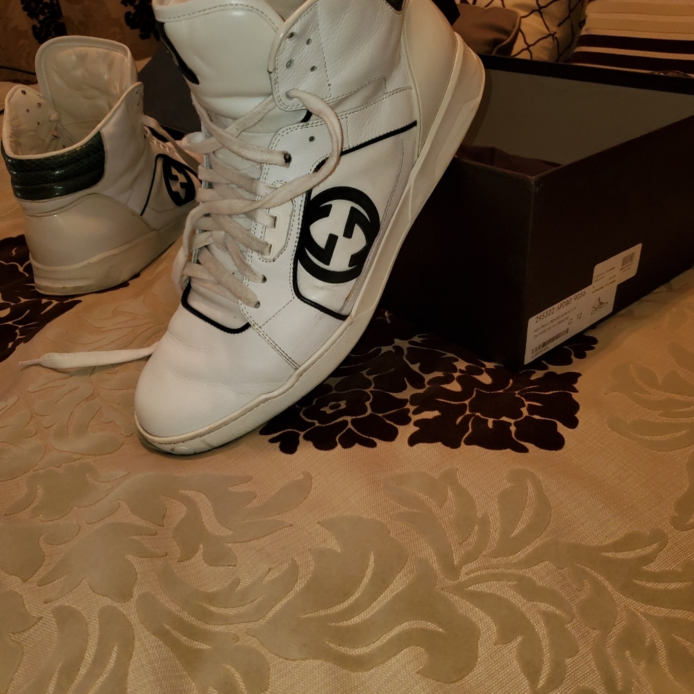 Gucci tennis shoes